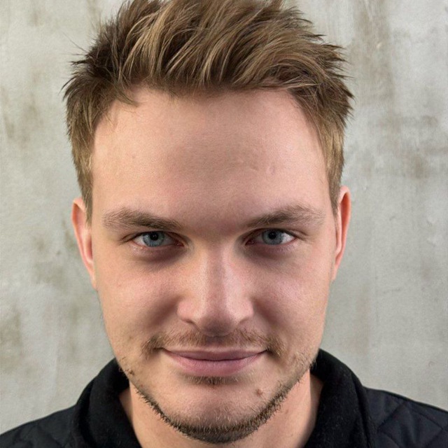 Александр Ваничев